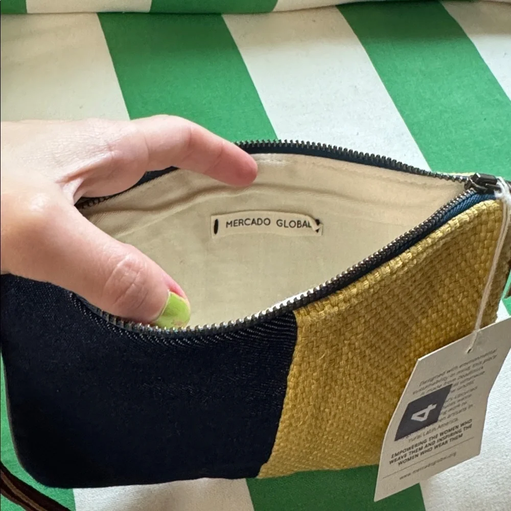 Mercado Global Handwoven Denim Blue Yellow Pink Zip Clutch Wristlet NWT - Picture 4 of 4